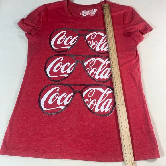 Old Navy Vibrant Red Graphic Tee - Picture 5 of 8